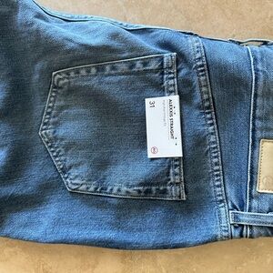 Women’s  Blue Jeans
